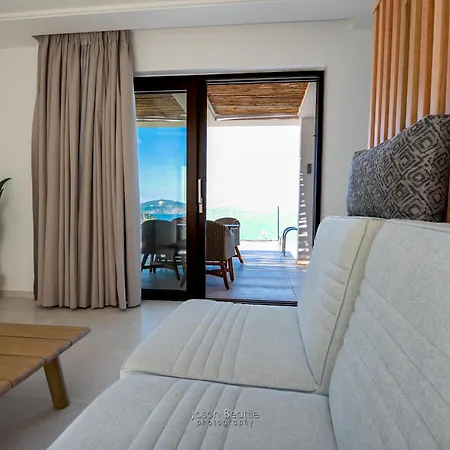 Lilianna Private Luxury Marathiás