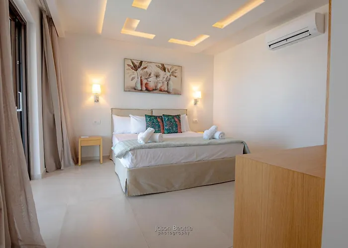 Lilianna Private Luxury Marathiás