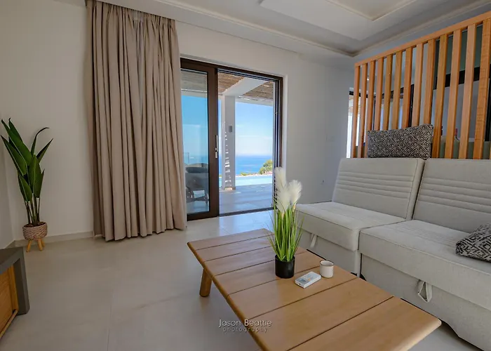 Lilianna Private Luxury